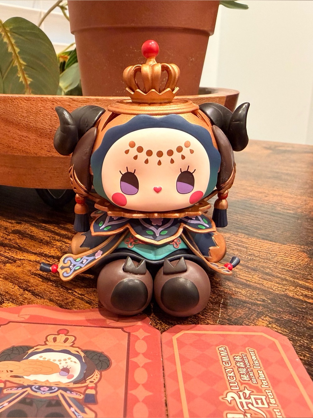 Emma Sandalwood Figurine